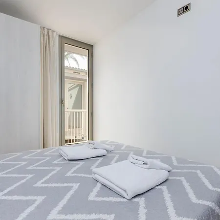 Апартаменты Yourhouse Mulet
